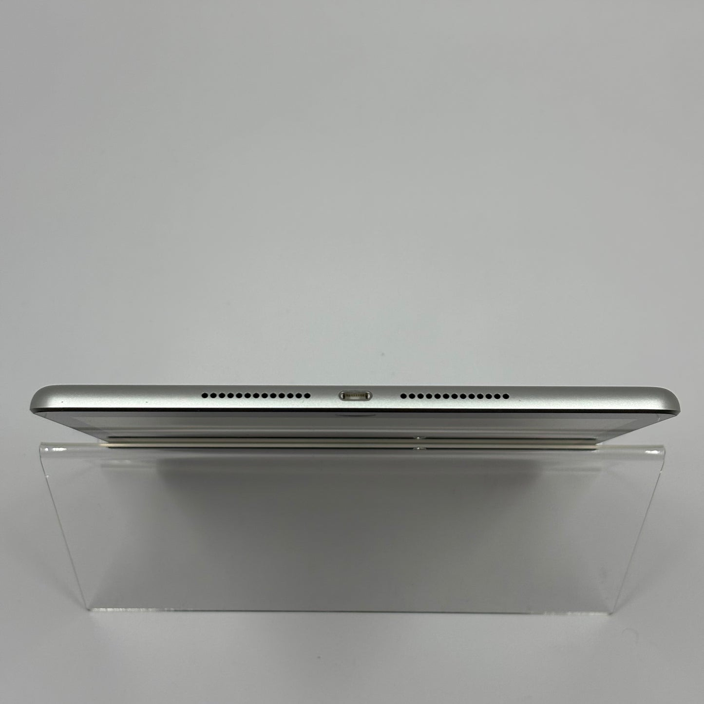 WiFi Only Apple iPad 9th Gen 64GB Silver MK2L3LL/A