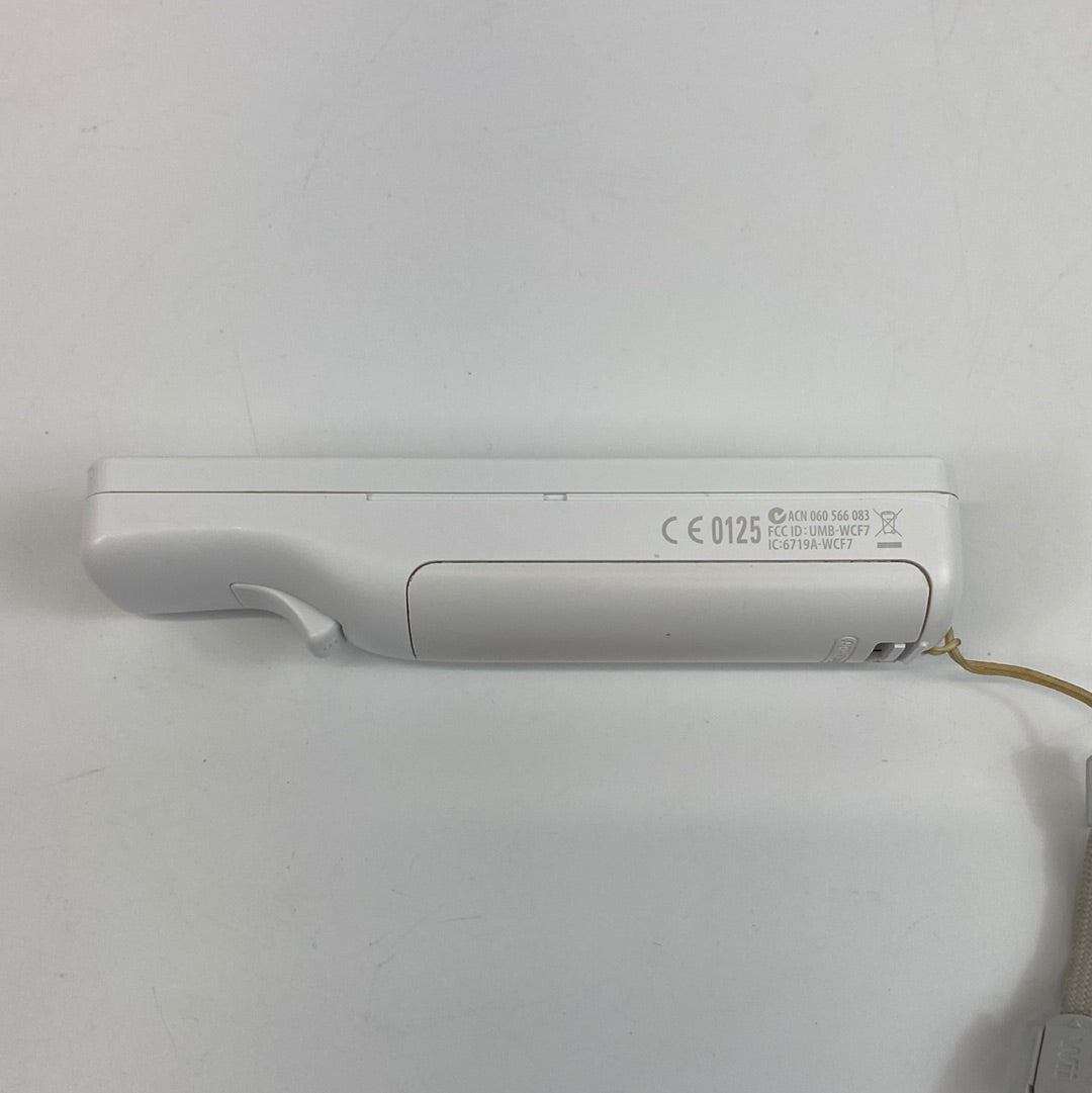Nintendo Wii Game Console GameCube Backwards Compatible White RVL-001