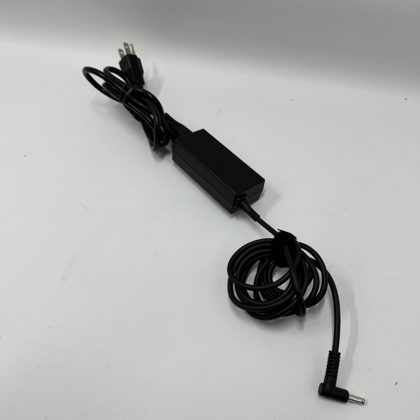 HP Laptop 15-EF2127WM 15.6" Ryzen 5 5500U 2.1GHz 32GB RAM 2TB SSD