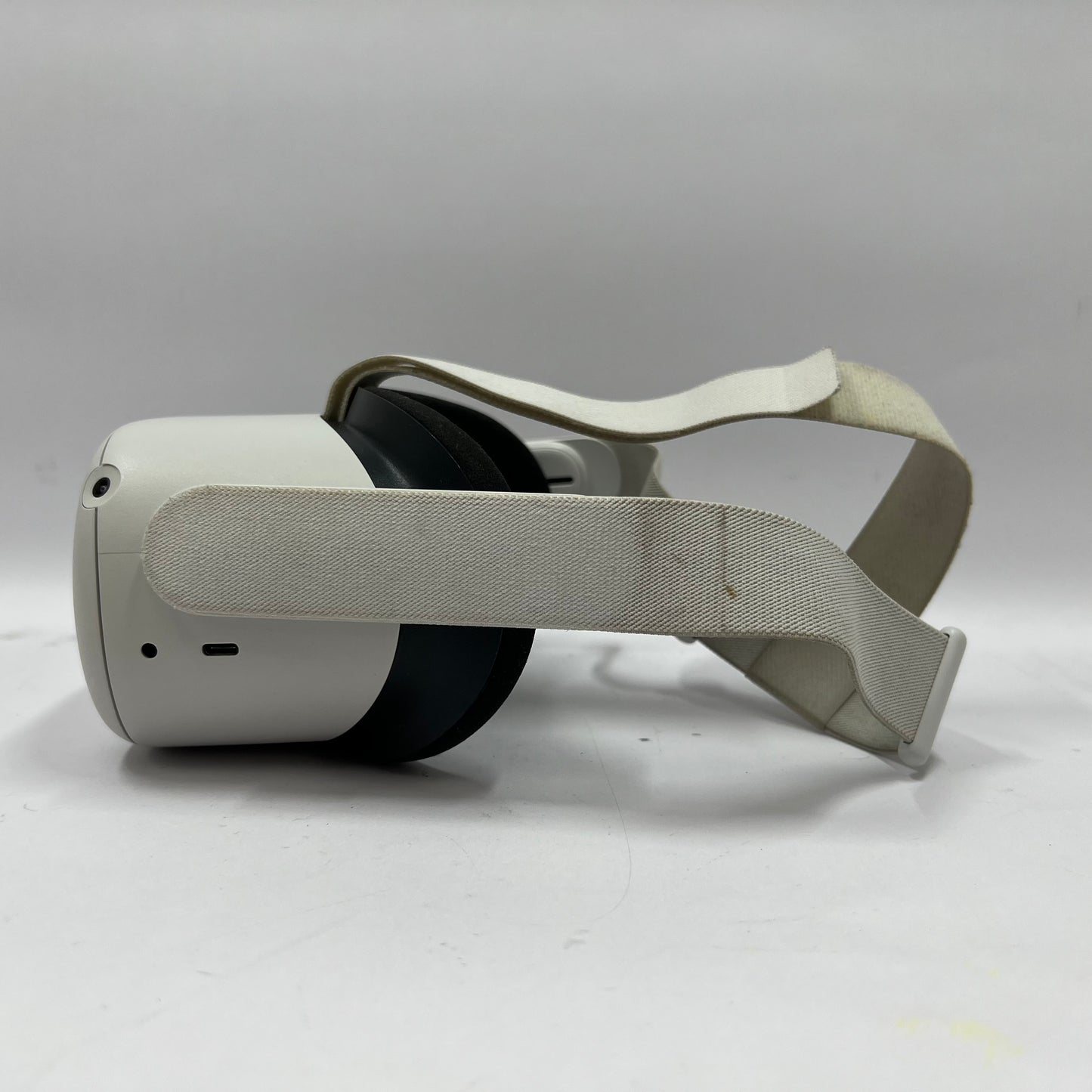 Meta Quest 2 256GB Standalone All-in-One VR Headset KW49CM