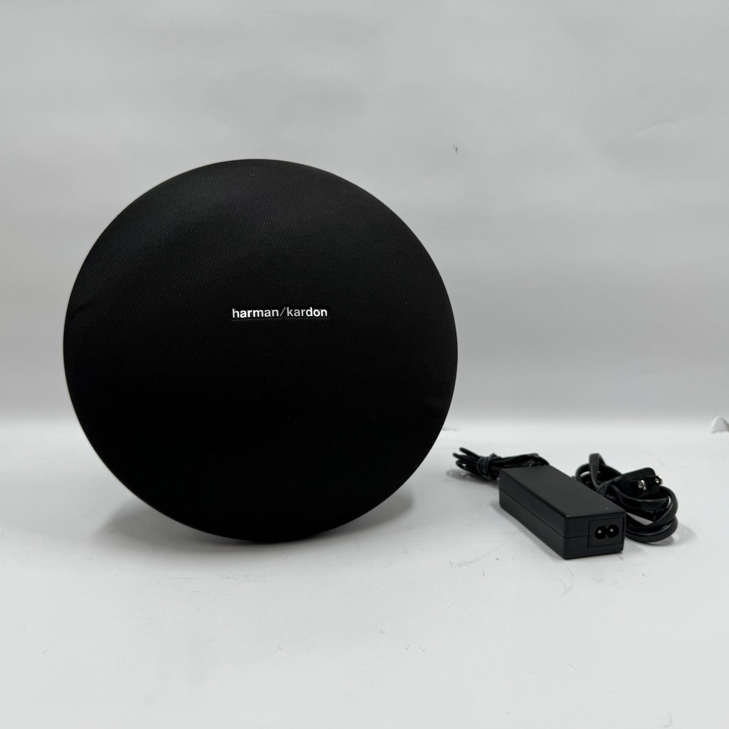 Harmon Kardon Onyx Studio 4 Portable Bluetooth Speaker Black HKOS4BLKAM