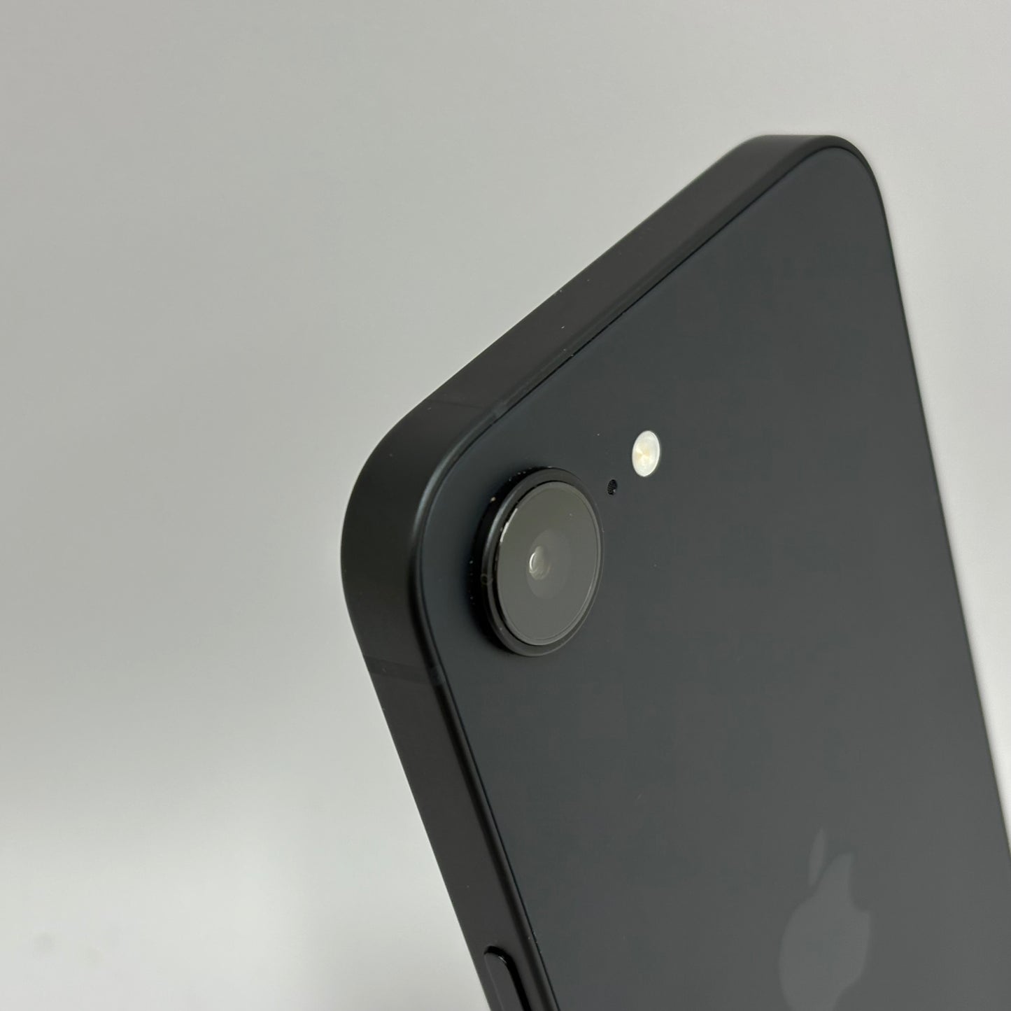 Unlocked Apple iPhone 16e 128GB Black MD0D4LL/A