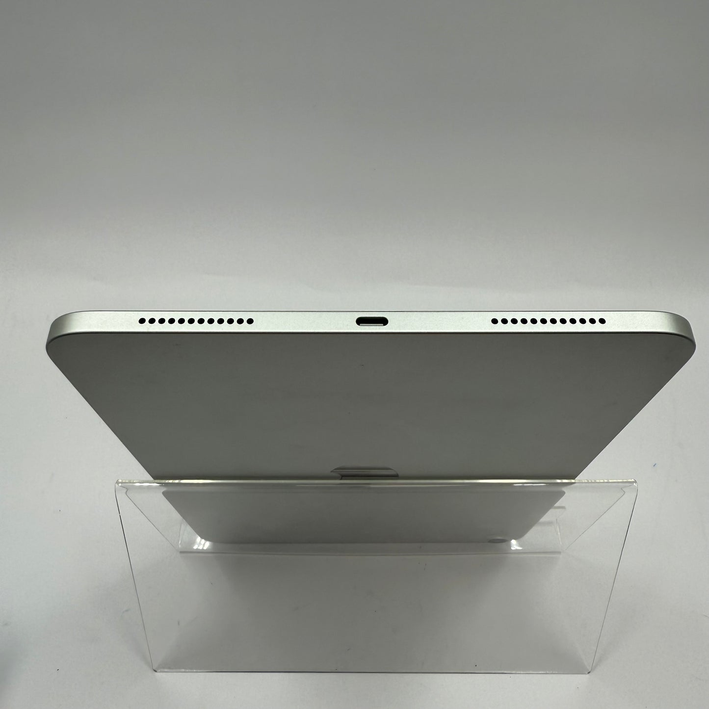 WiFi Only Apple iPad 11" (A16) 128GB Silver MD3Y4LL/A