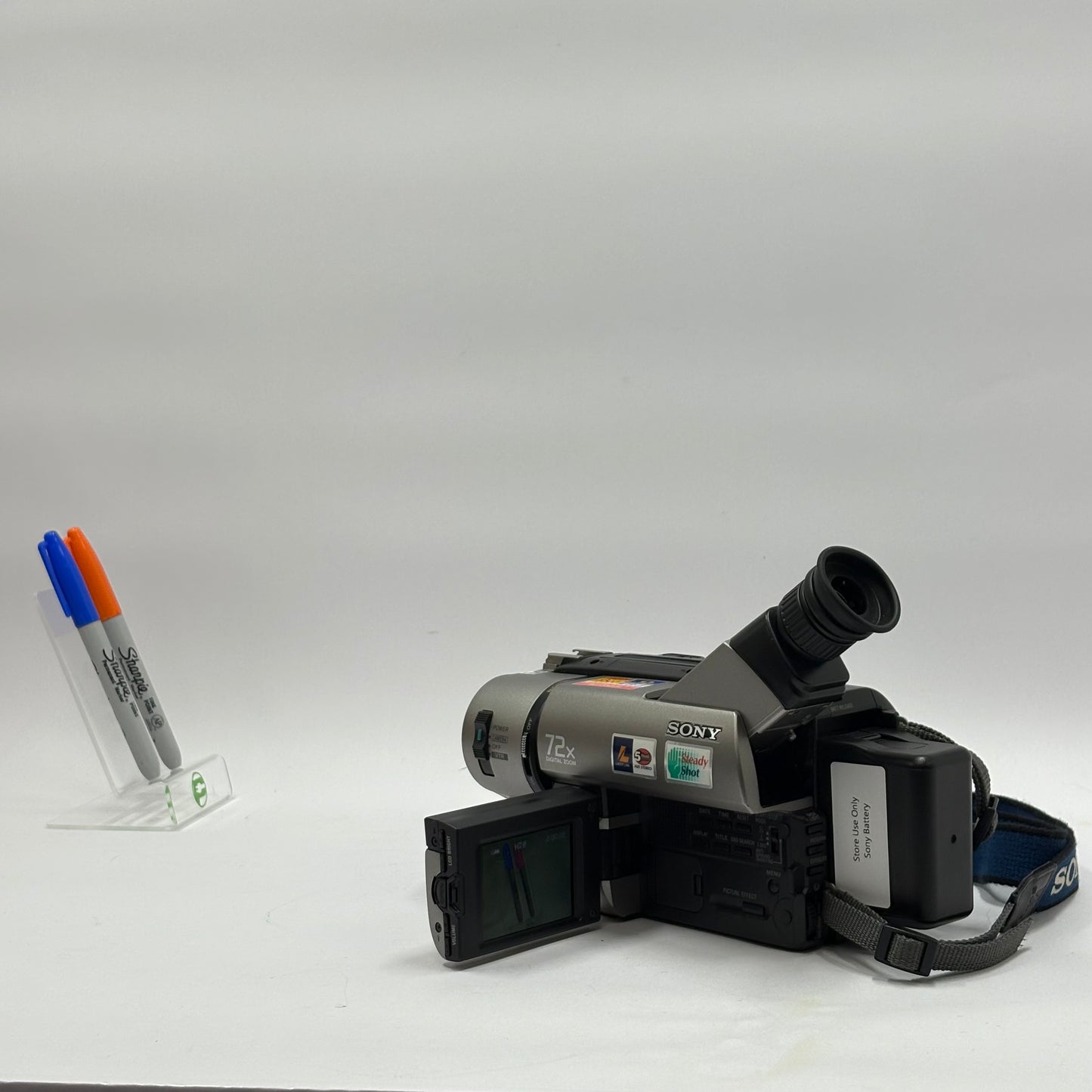 Sony Handycam Vision Cassette Video Camcorder CCD-TRV65 Camera Only