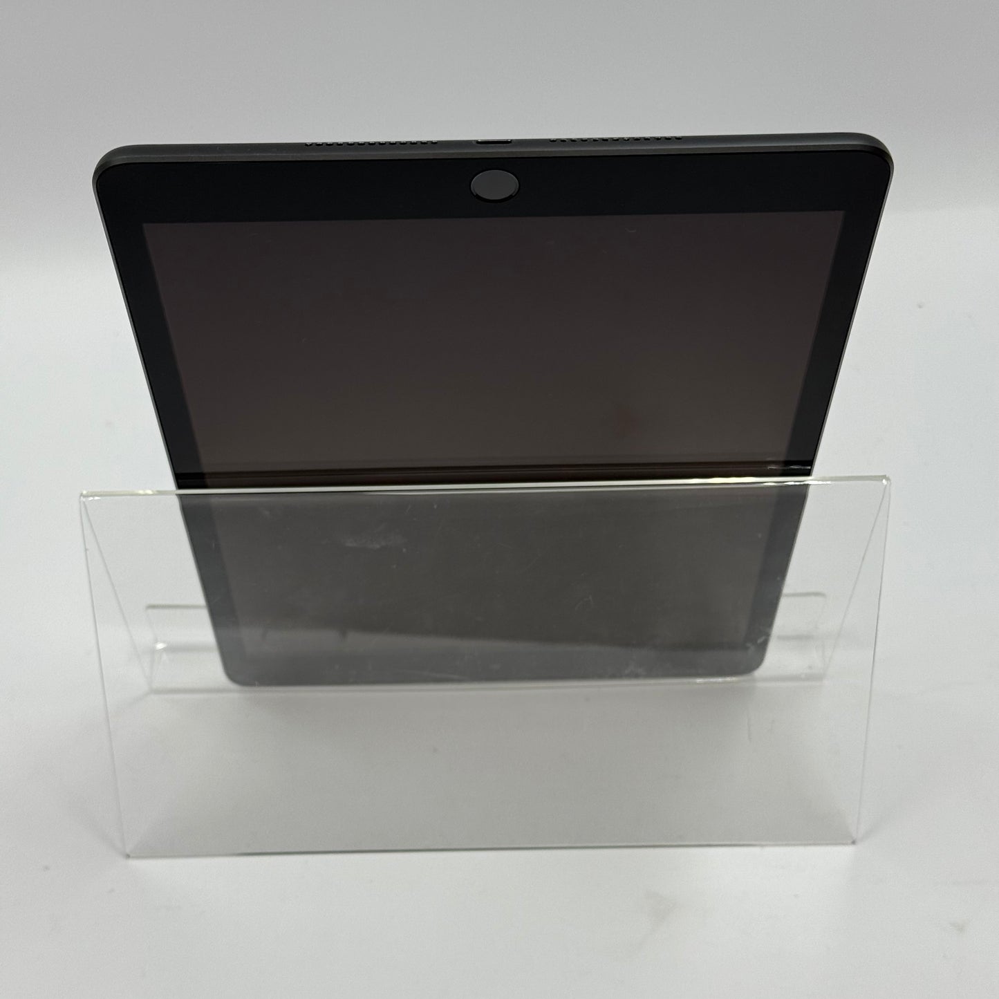 WiFi Only Apple iPad 9th Gen 64GB 18.4.1 Space Gray MK663LL/A