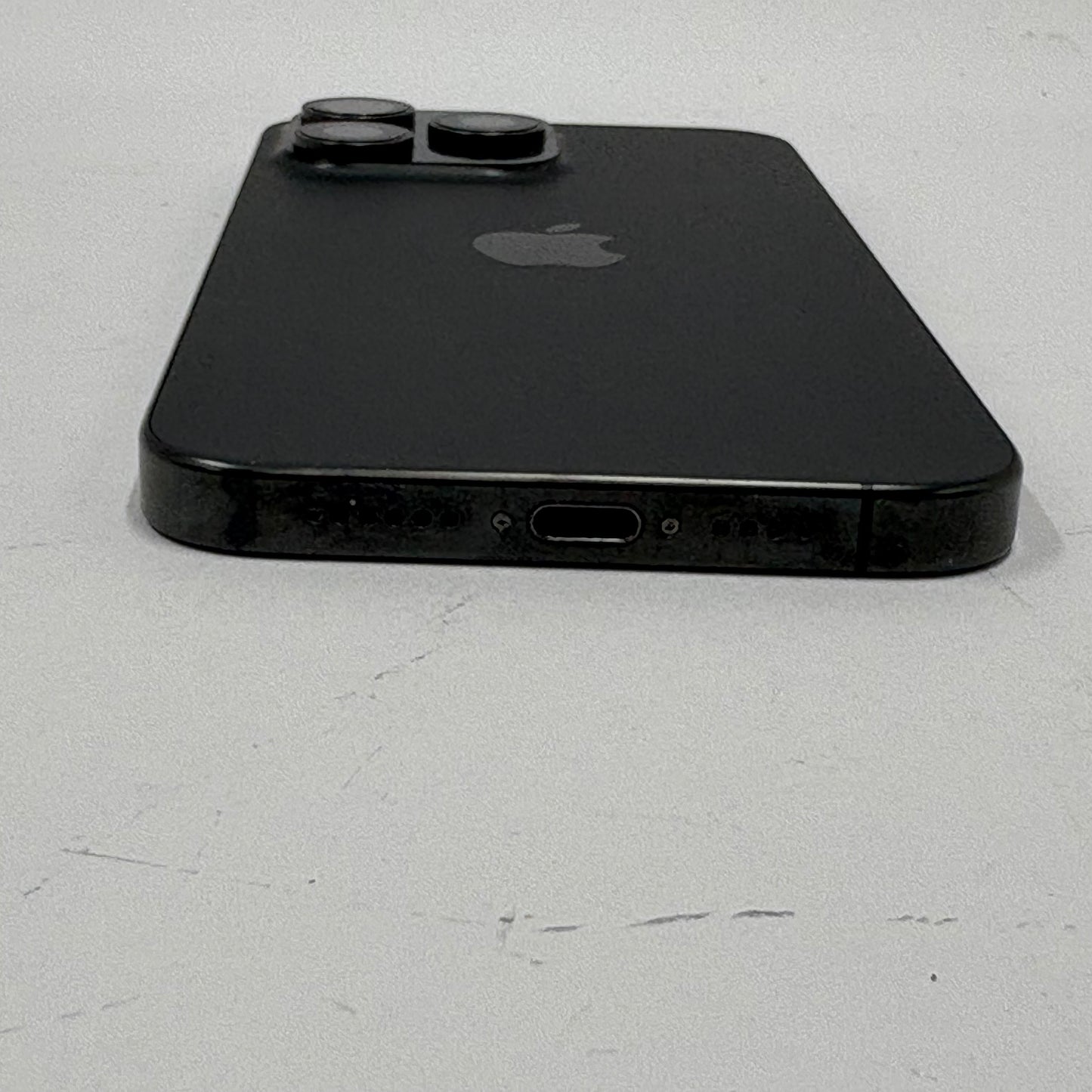 Unlocked Apple iPhone 15 Pro Max 256GB Black Titanium MU663LL/A