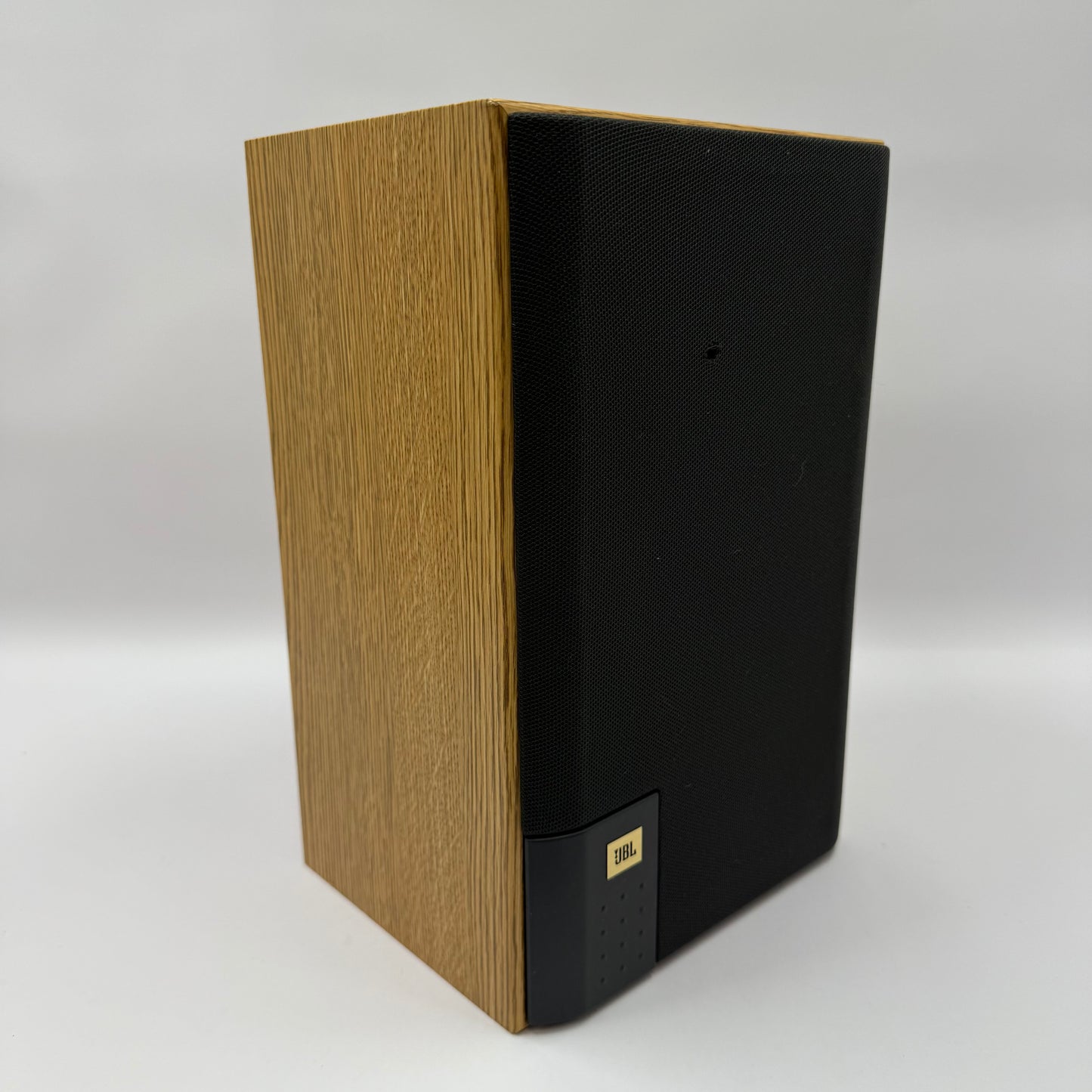 JBL J2050 Passive Bookshelf Stereo Speakers Brown