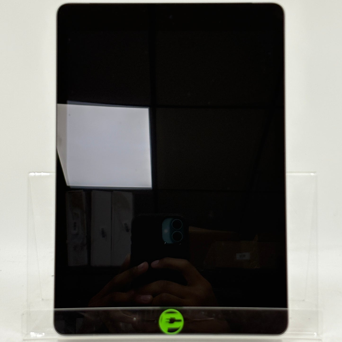 Unlocked Apple iPad 9th Gen 64GB 18.3.2 Space Gray MK663LL/A