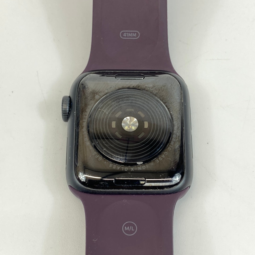 GPS Only Apple Watch SE 1st Gen 40mm Aluminum Space Gray MKQ13LL/A A2351