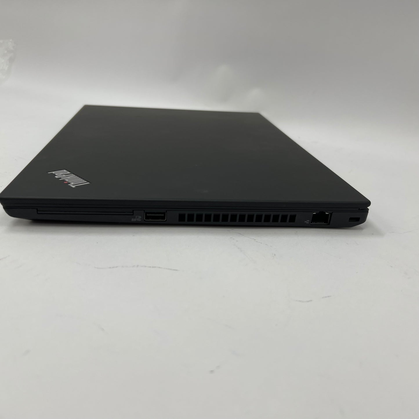 Lenovo ThinkPad T490 20N20028US 14" i7-8565U 1.8GHz 16GB RAM 512GB SSD