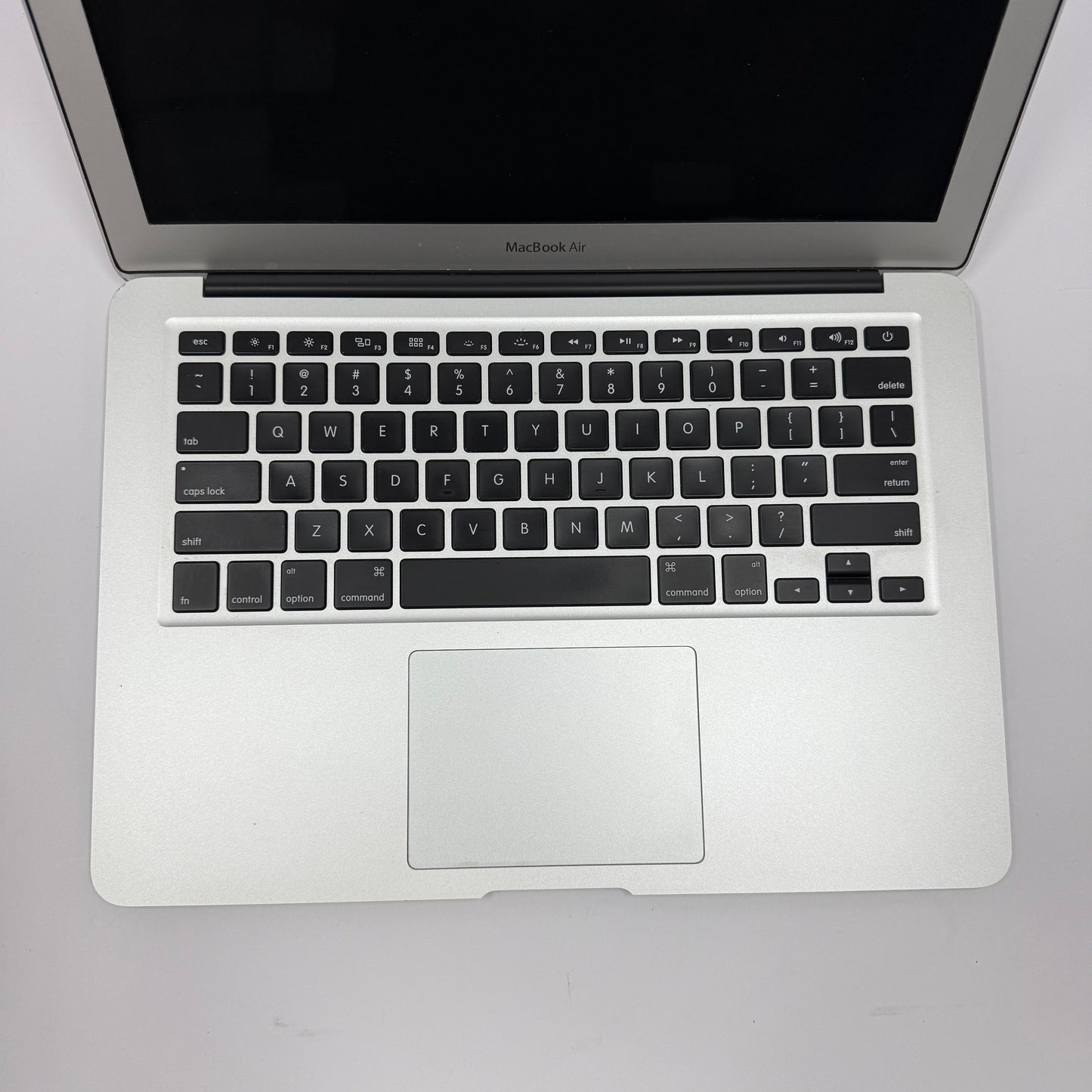 2017 Apple MacBook Air 13.3" i5 1.8GHz 8GB RAM 128GB SSD Silver A1466