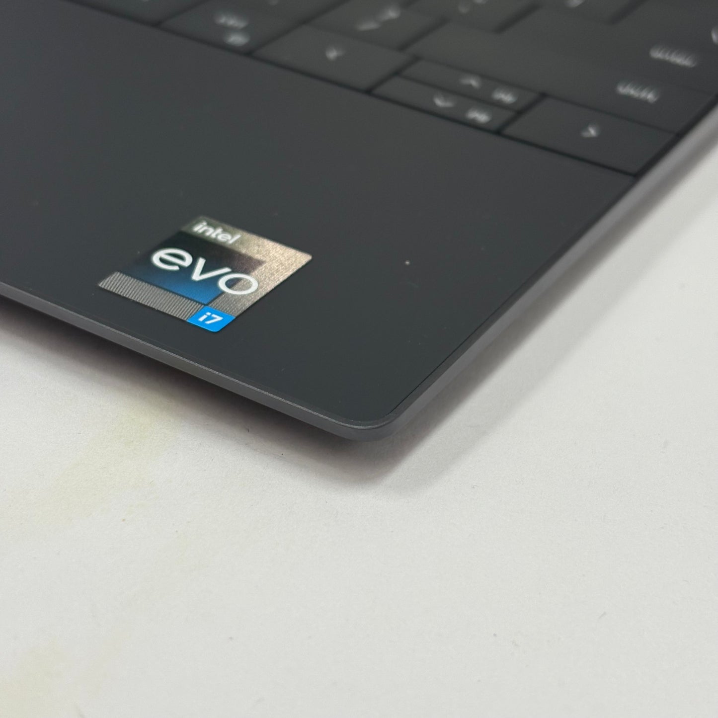 Dell XPS 9320 Plus P151G 13.4" i7-1360P 2.2GHz 32GB RAM 1TB SSD