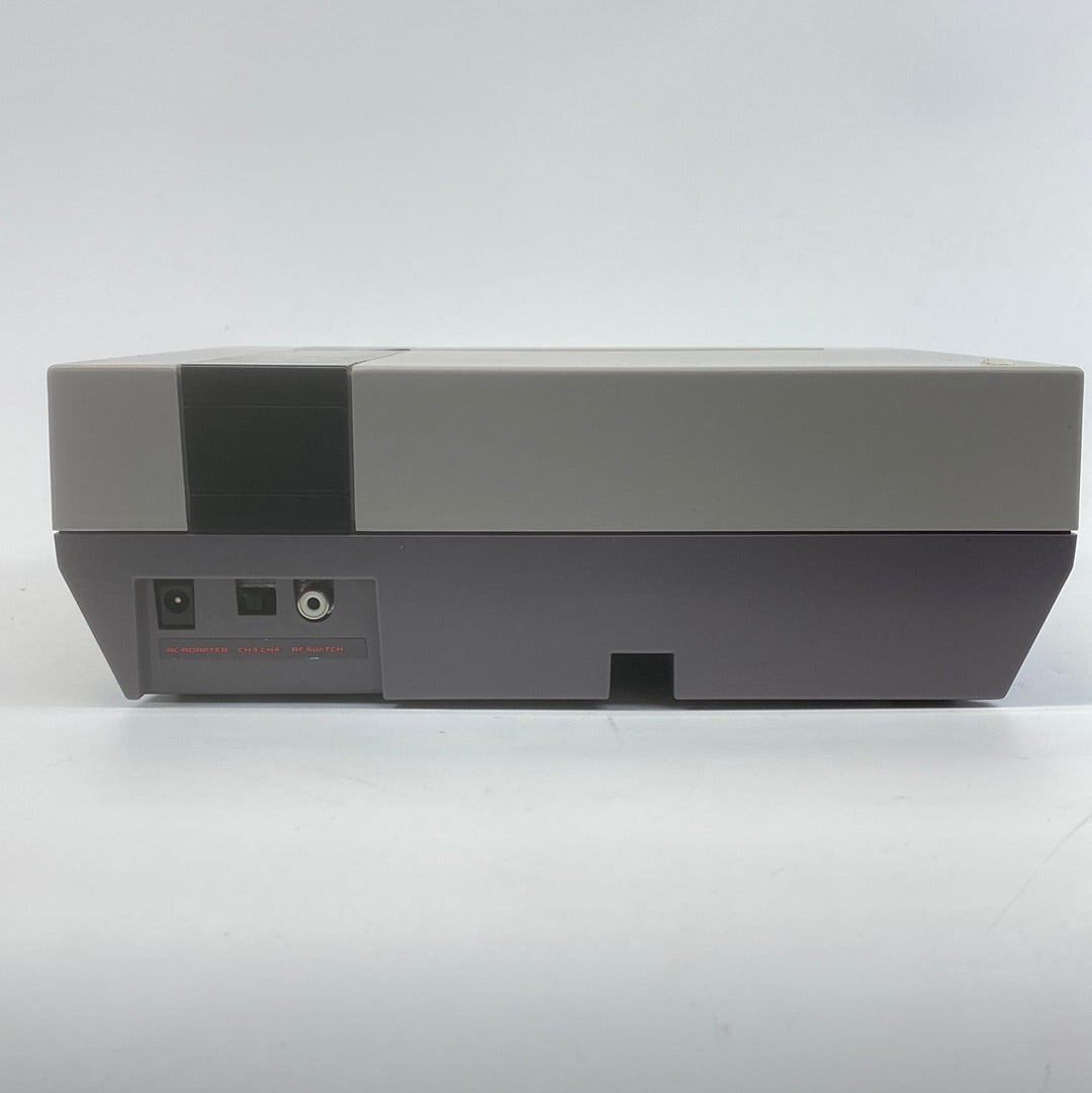 Nintendo Entertainment System NES Video Game Console NES-001 Gray