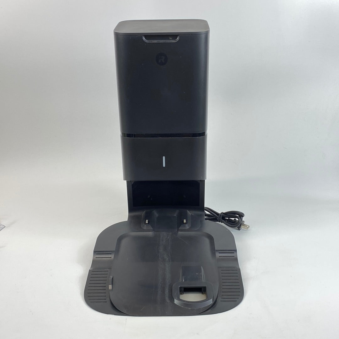 iRobot Roomba i3+ Robot Vacuum i3550 with Base and Replenishment kit