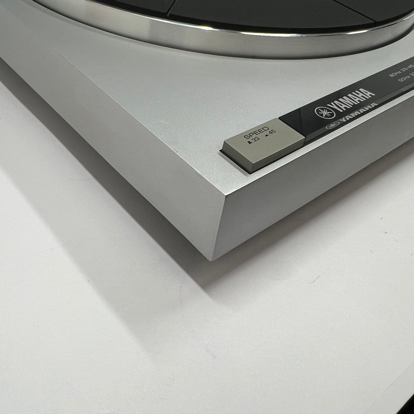 Yamaha P-300 Stereo Turntable No Needle
