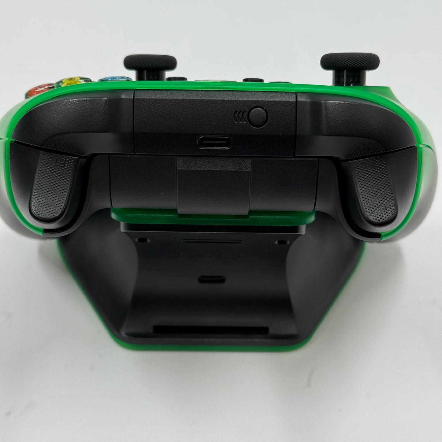 Razer Wireless Controller Quick Charging Stand Xbox Series X|S RZ87-04720400