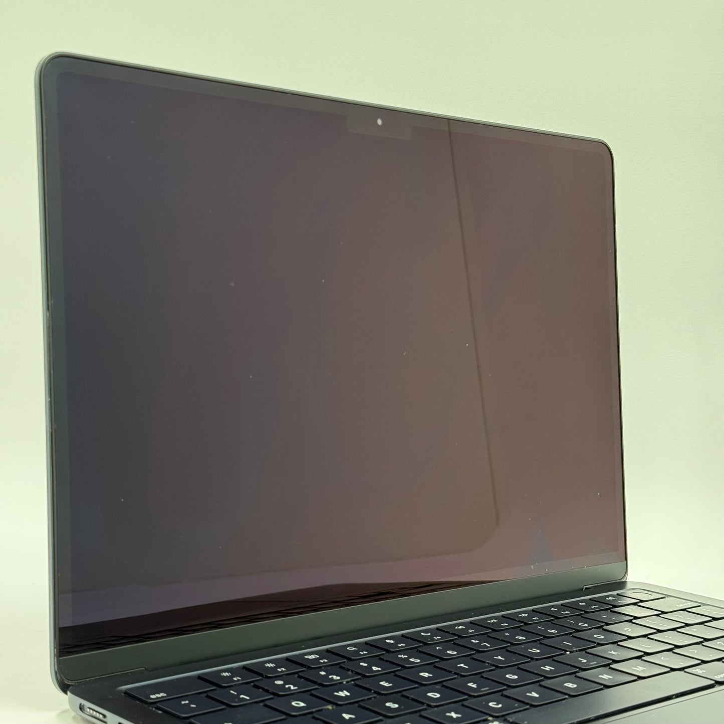 2024 Apple MacBook Air 13.6" M3 8C GPU 4.0GHz 8GB RAM 256GB SSD MRXV3LL/A