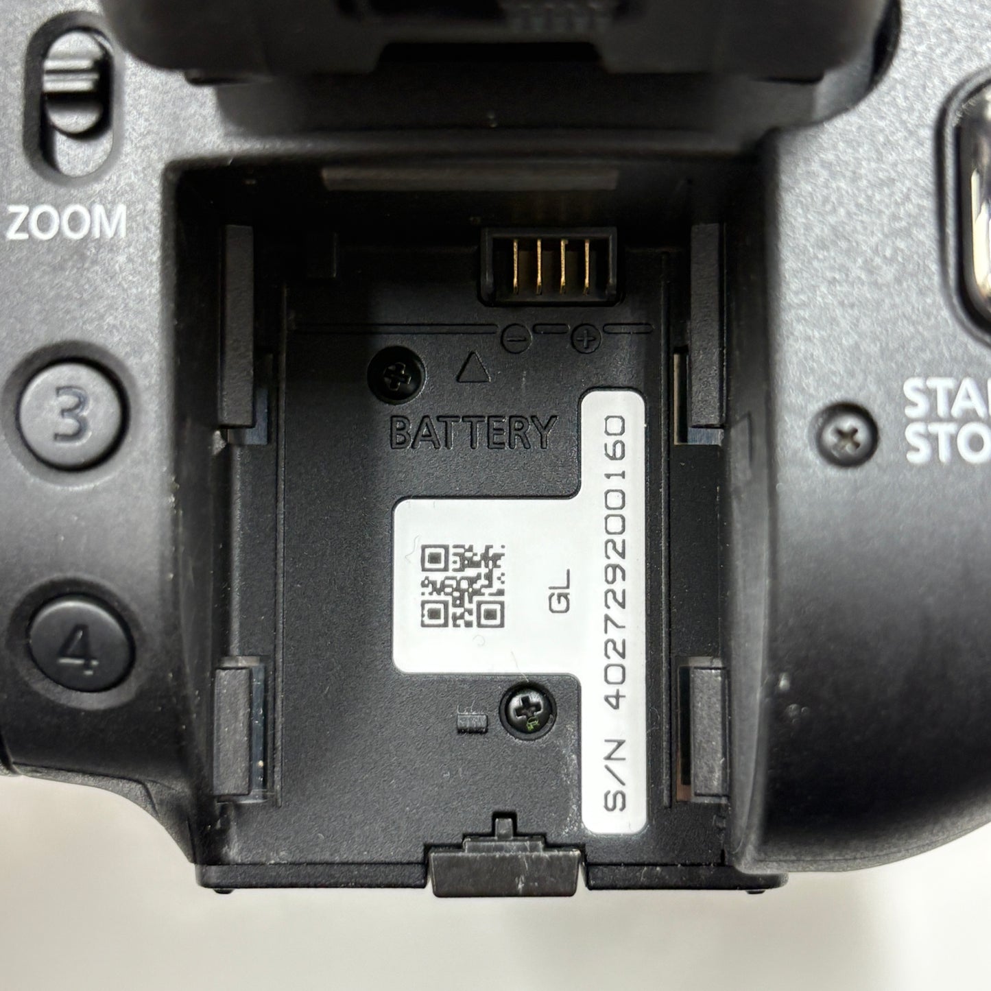 Canon XA11 Compact Camcorder ID0111