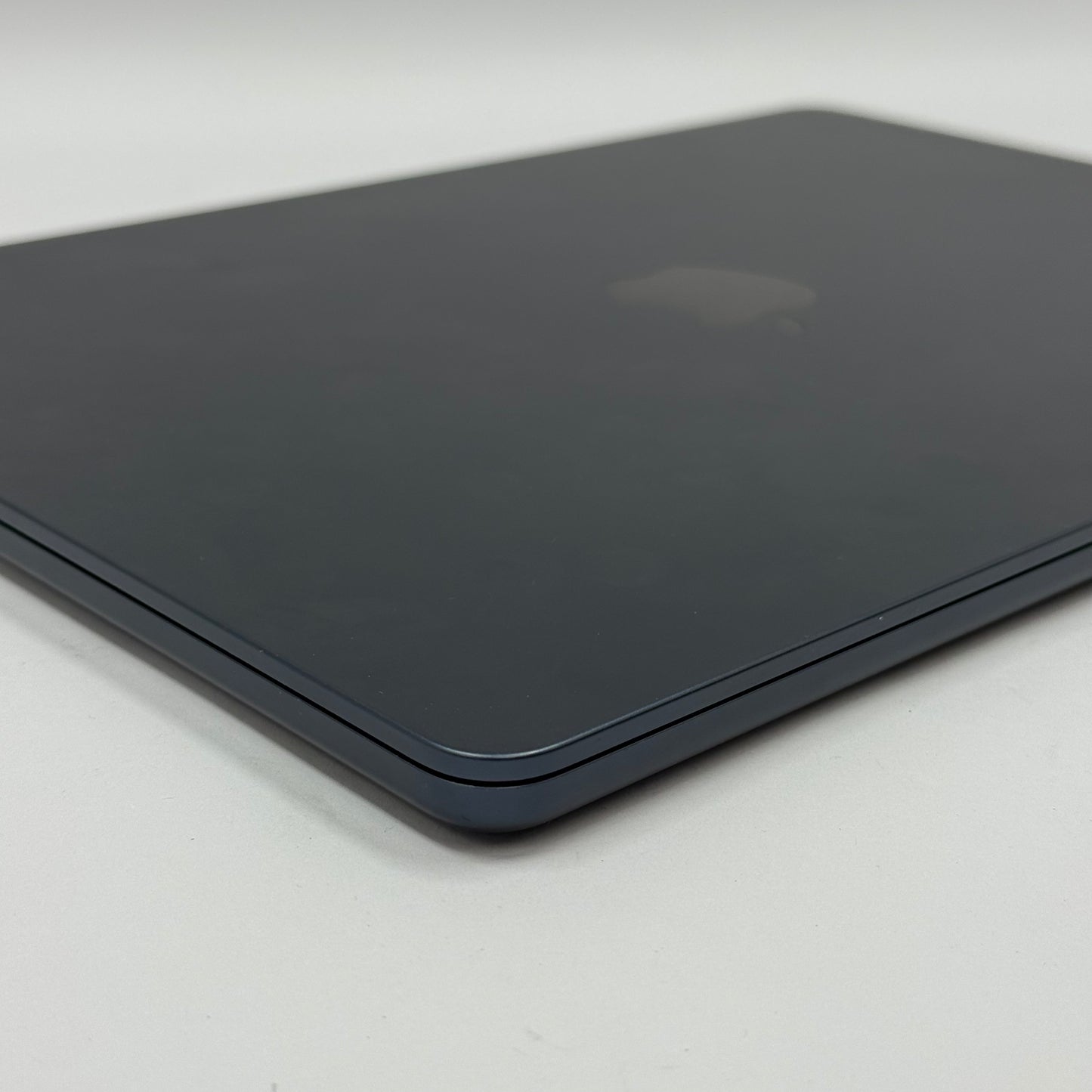 2024 Apple MacBook Air 13.6" M3 10C GPU 4.0GHz 16GB RAM 512GB SSD A3113