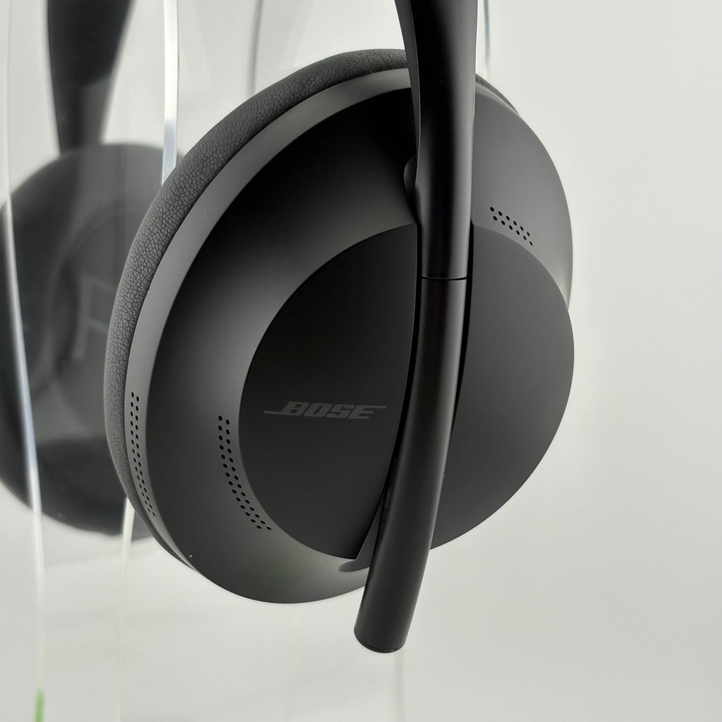 Bose Noise Cancelling Headphones 700 Over-Ear Bluetooth Headphones Black