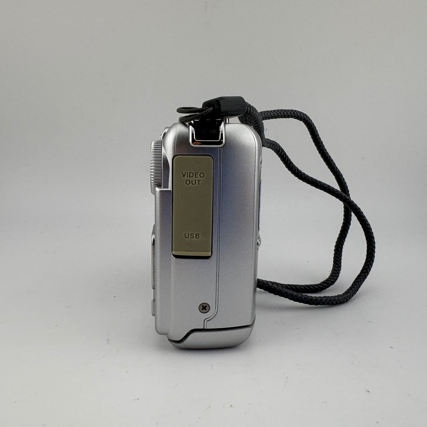 Olympus FE-210 7.0MP Digital Camera