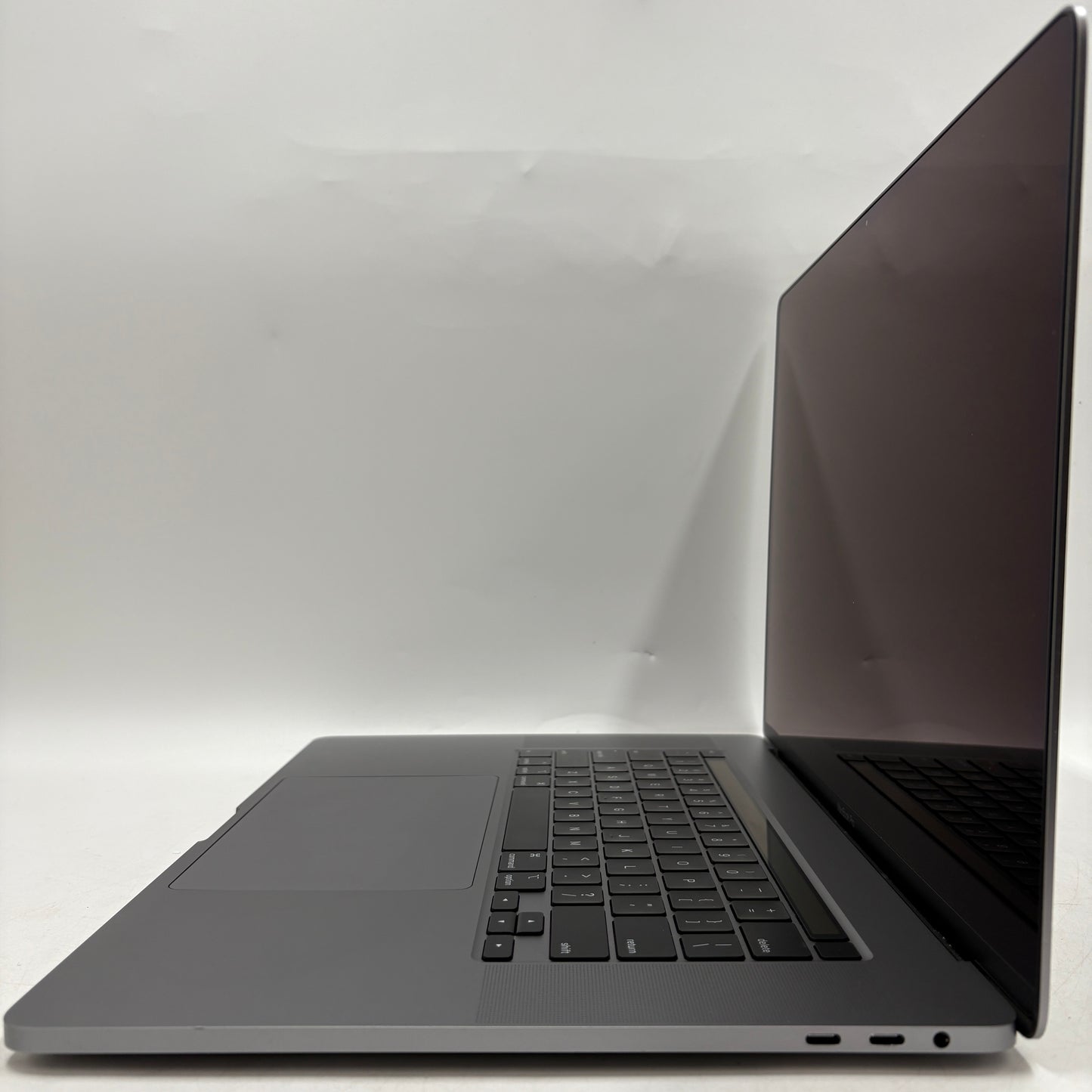 2019 Apple MacBook Pro 16" i7 2.6GHz 16GB RAM 512GB SSD Silver A2141