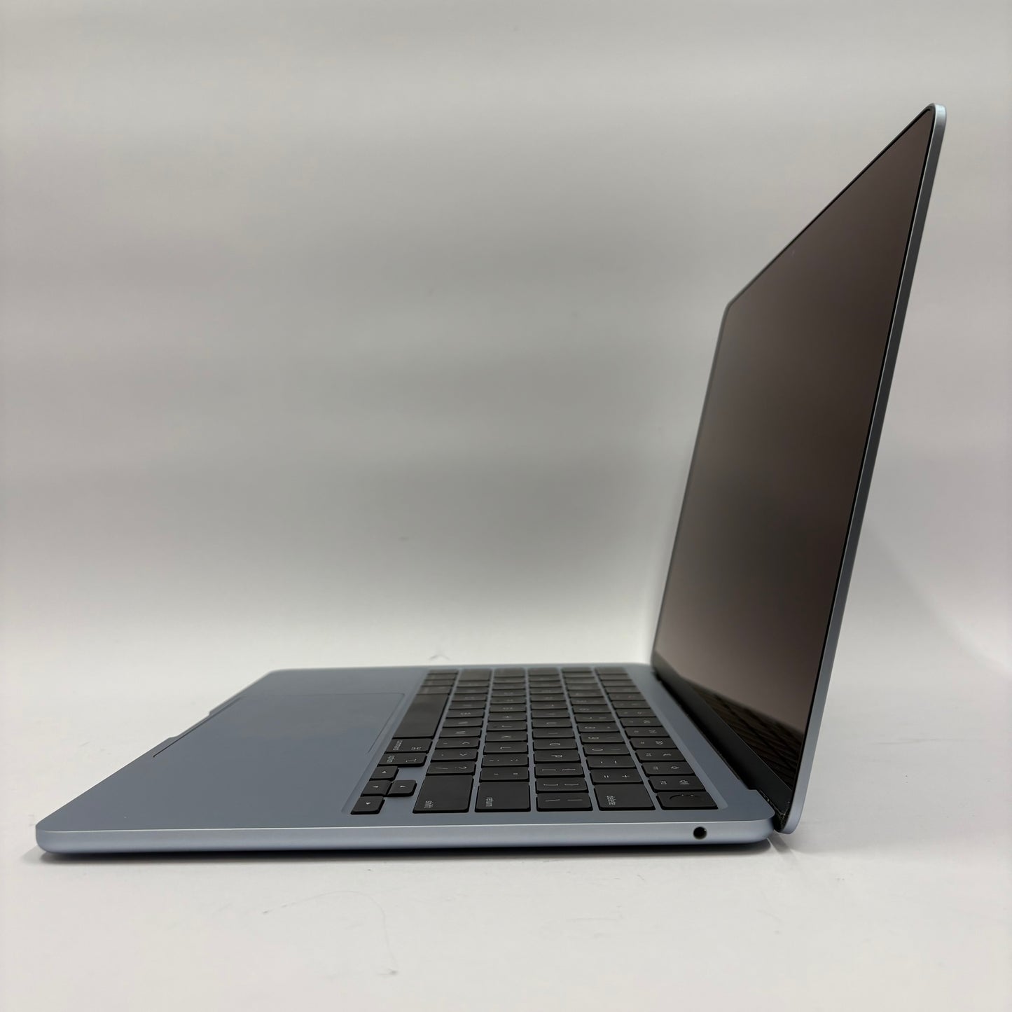 2025 Apple MacBook Air 13.6" M4 10C GPU 4.5GHz 16GB RAM 256GB SSD A3240