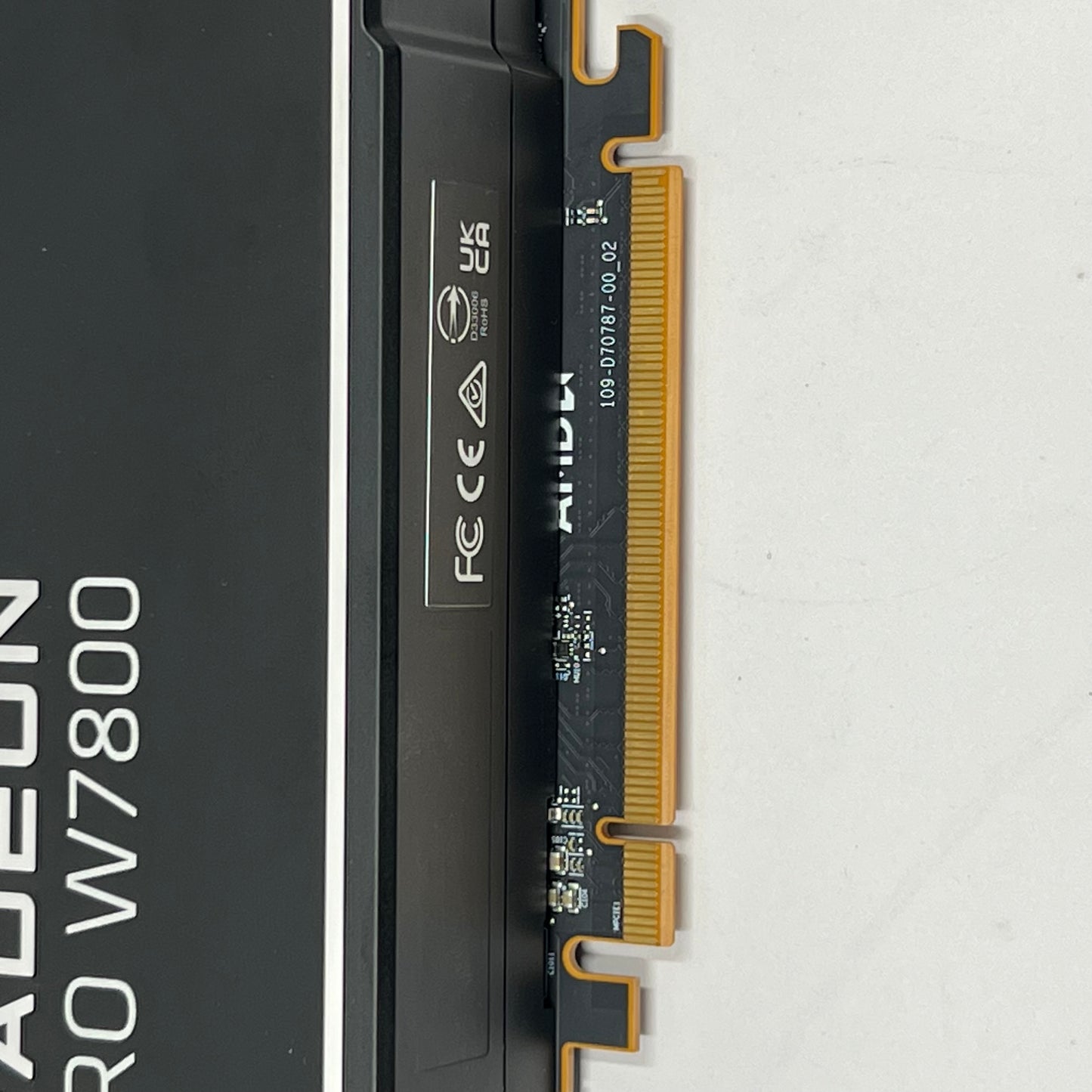 AMD Radeon Pro W7800 32GB GDDR6 Graphics Card