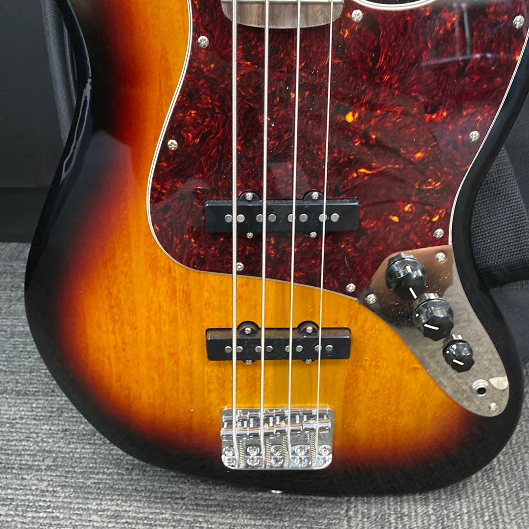 Fender Squire Jazz Bass Electric Guitar Classic Vibe '60s Laurel Fingerboard Sunburst