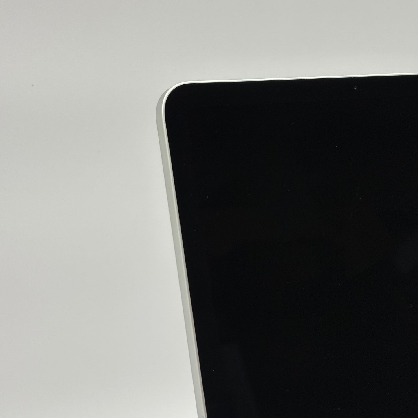 WiFi Only Apple iPad Air 4th Gen 64GB Silver MYFN2LL/A
