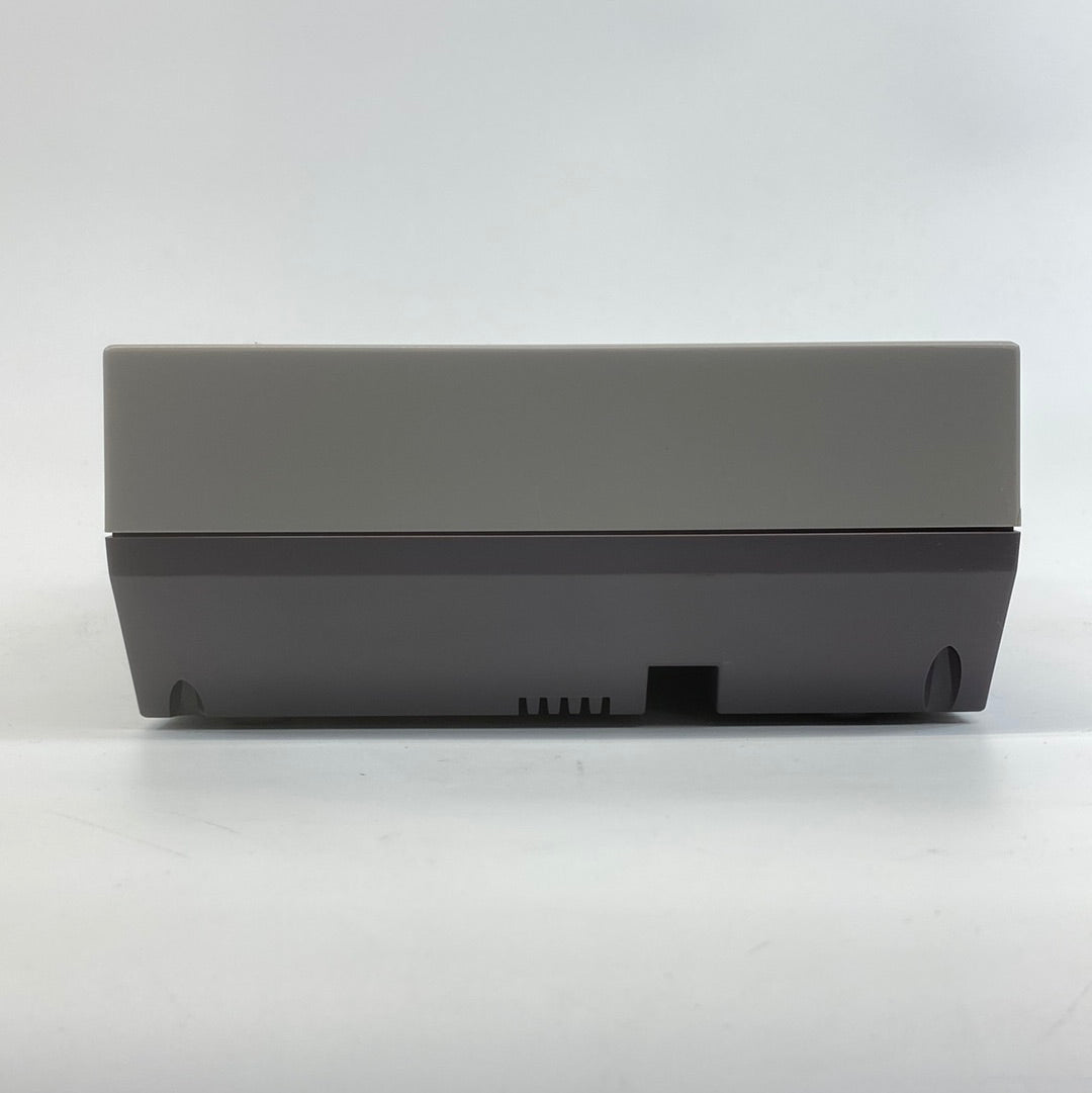 Nintendo Entertainment System NES Video Game Console NES-001 Gray