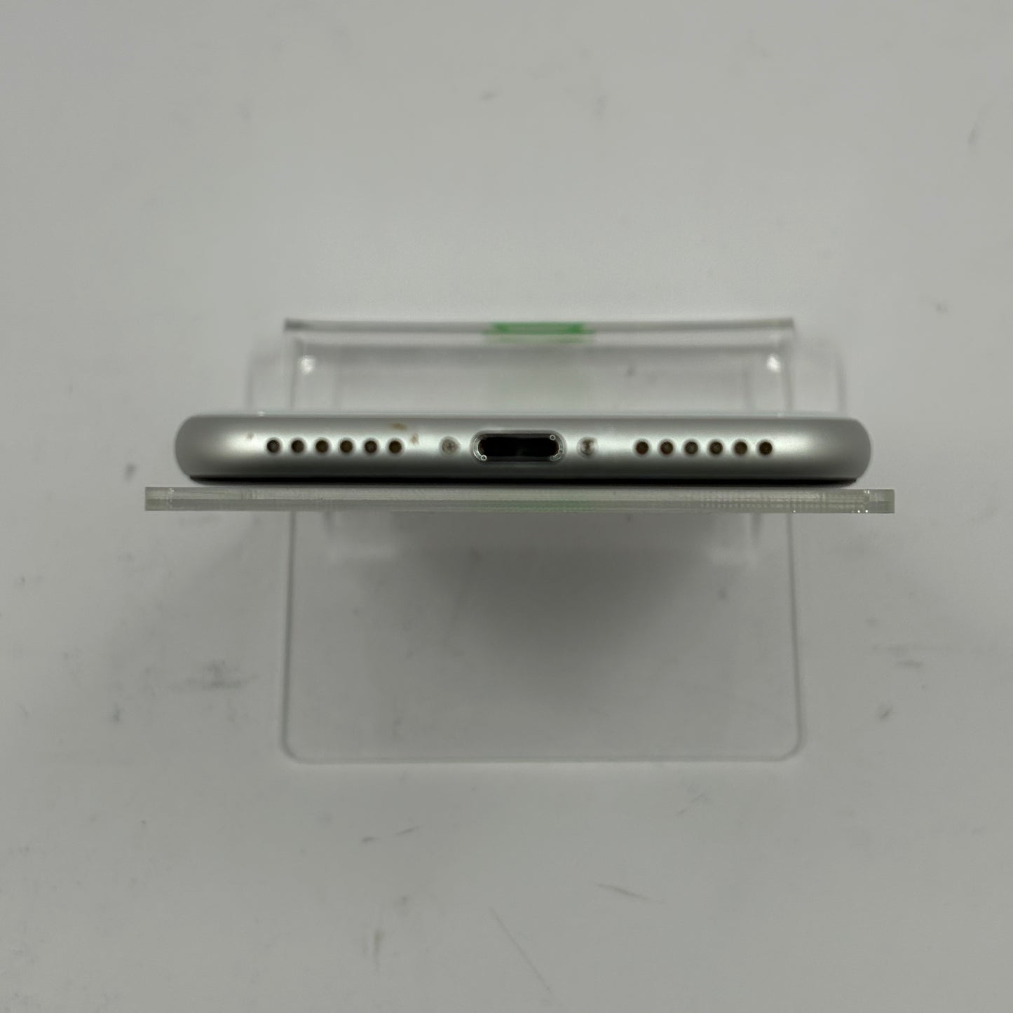 Factory Unlocked Apple iPhone SE 2nd Gen 128GB White MHGJ3LL/A