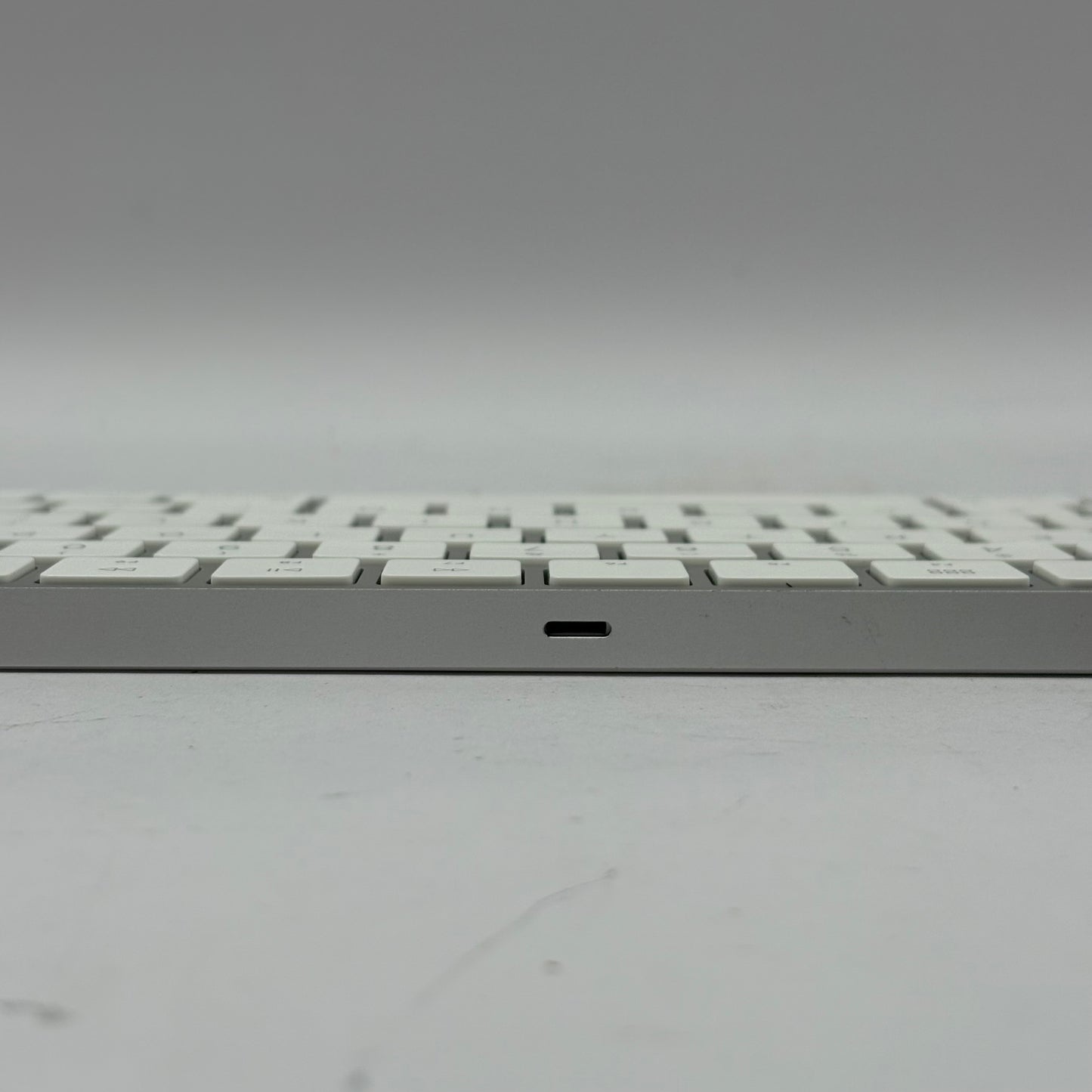 Apple Magic Keyboard White A1644