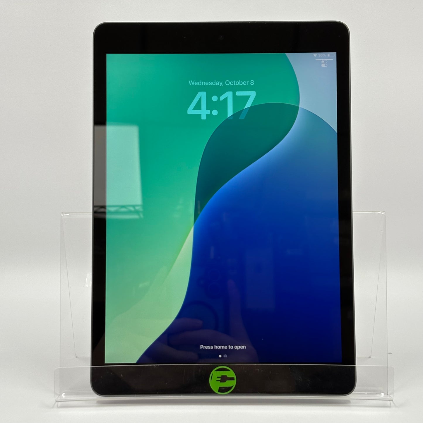 WiFi Only Apple iPad 9th Gen 64GB Space gray MK2K3LL/A