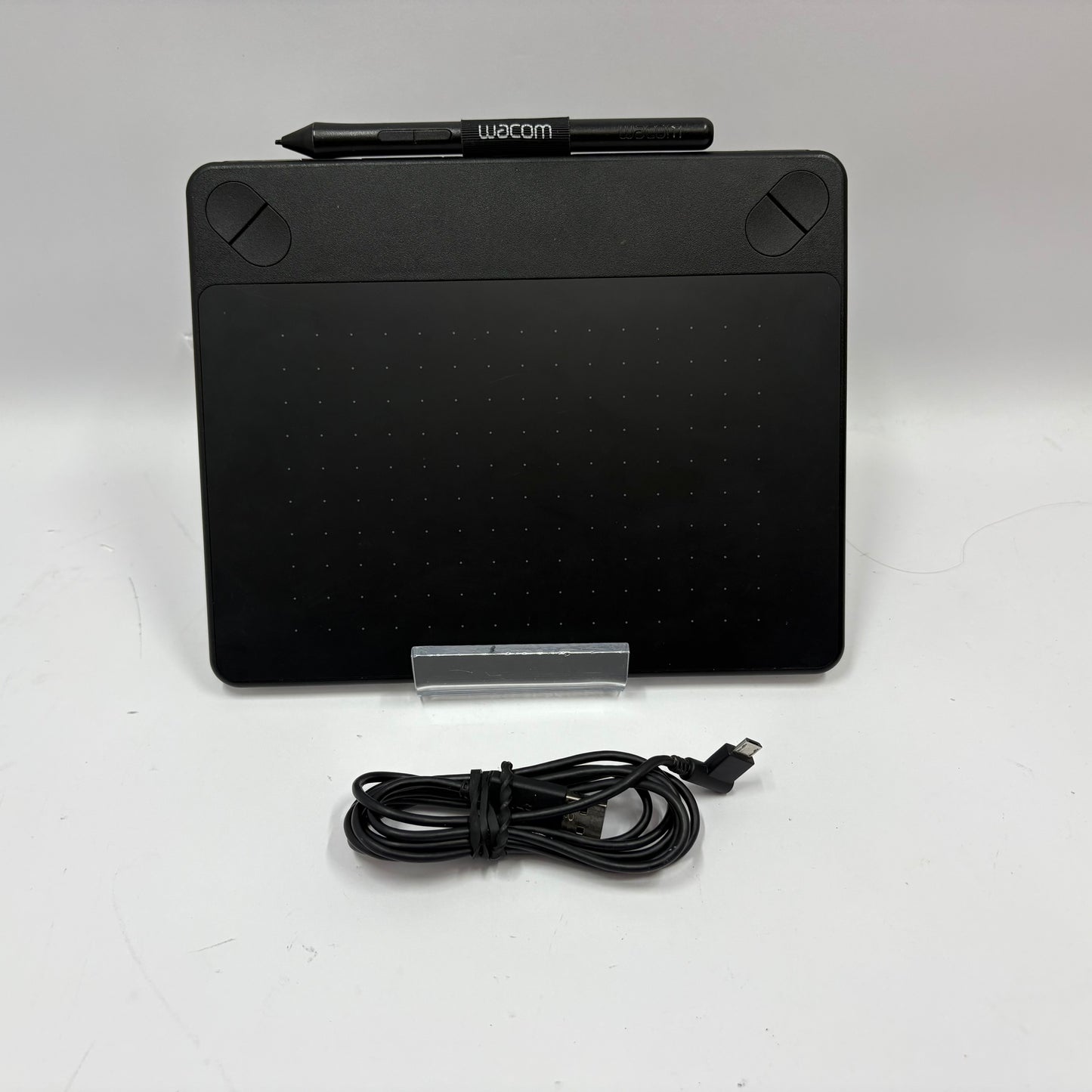 Wacom Intuos Pen and Touch Tablet Drawing Tablet CTH-490