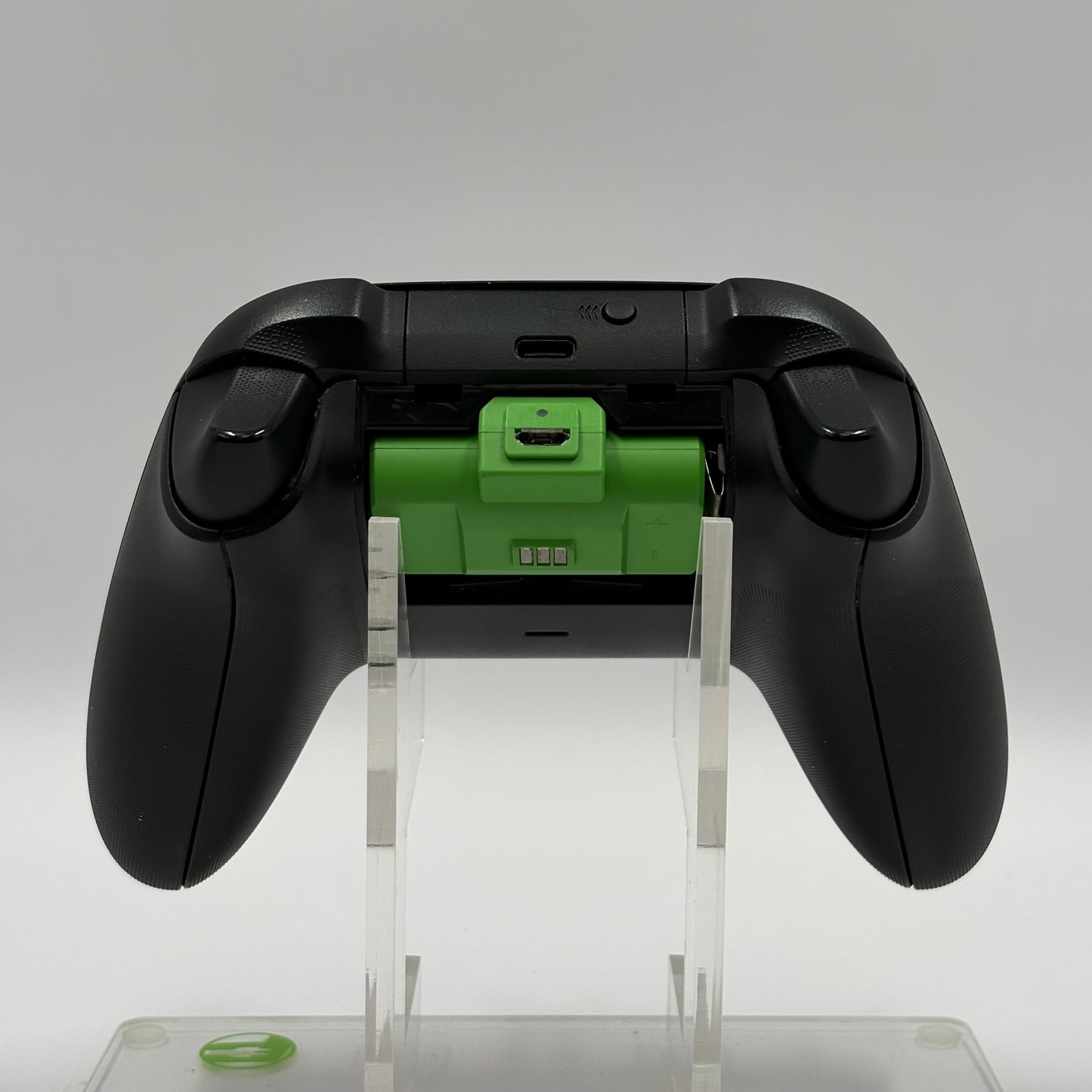 Microsoft Xbox Series X|S Wireless Controller Carbon Black 1914 No Back Panel