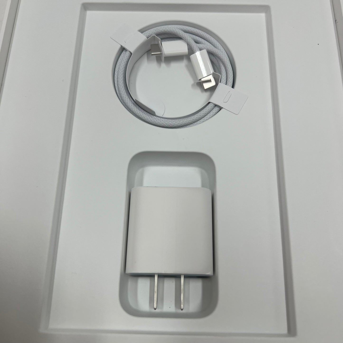 WiFi Only Apple iPad 10th Gen 64GB PINK MPQ33LL/A
