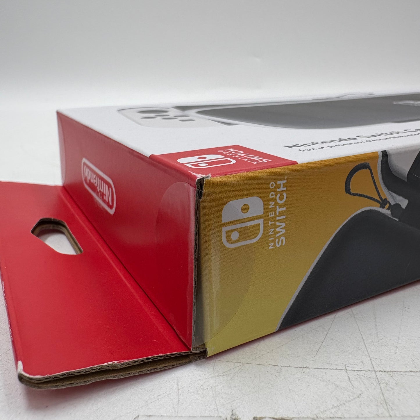New Nintendo Switch Carrying Case & Screen Protector HEGAP3SAA