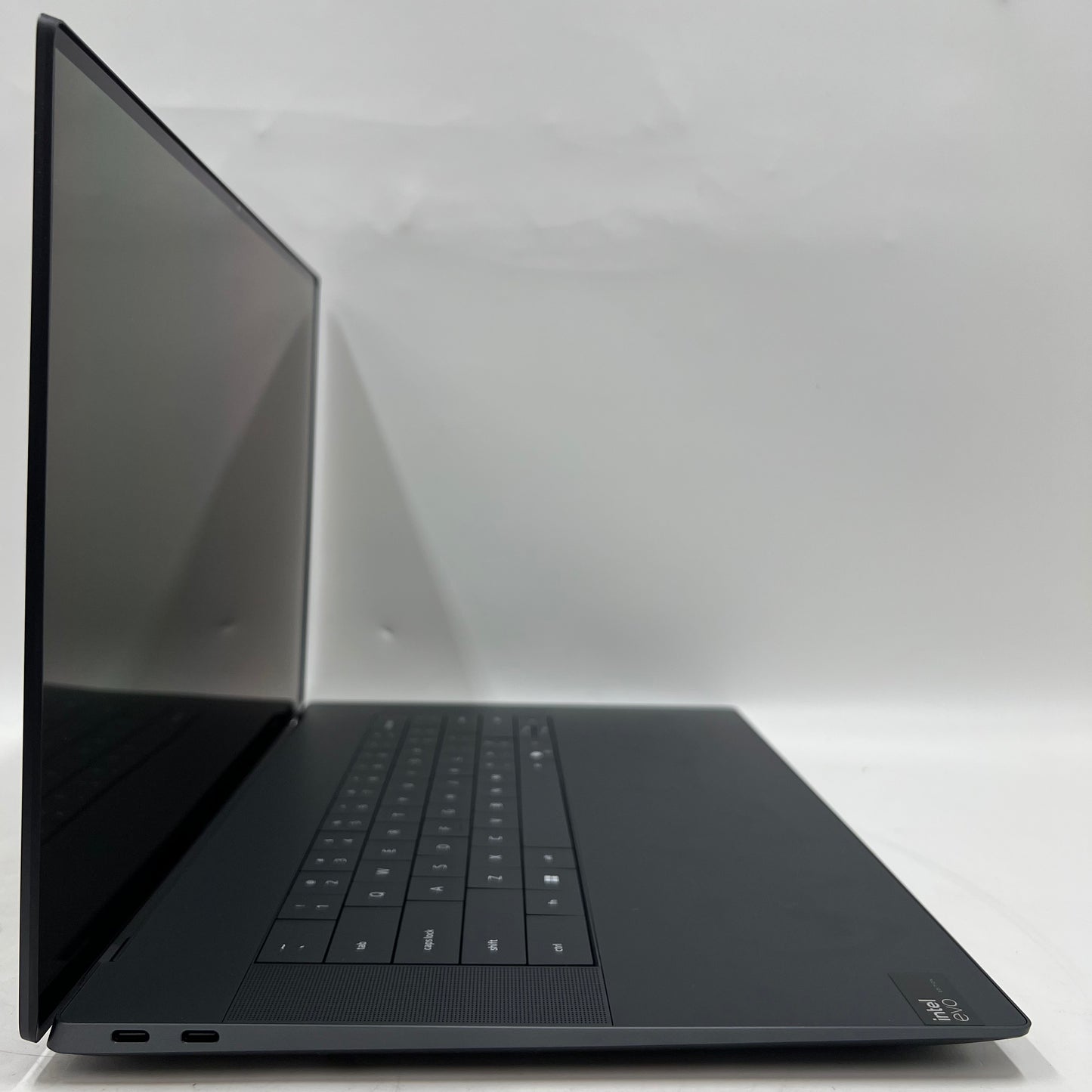 Dell XPS 16 9640 16.3 Ultra 9 185H 64GB RAM 1TB SSD GeForce RTX 4070