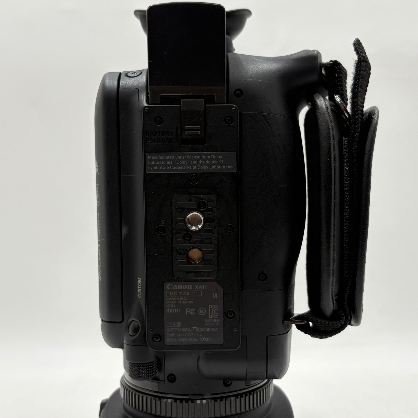 Canon XA11 Compact Camcorder ID0111