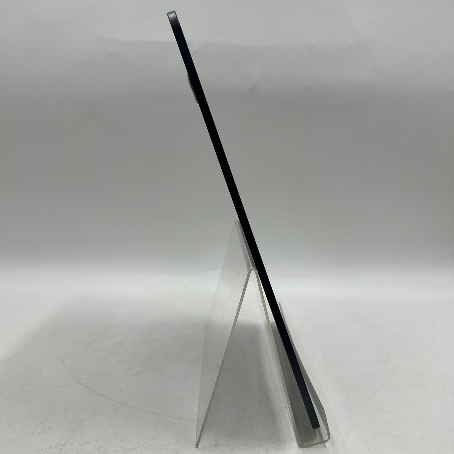 WiFi Only Apple iPad Pro 13" M4 256GB 18.3 Space Gray MVX23LL/A