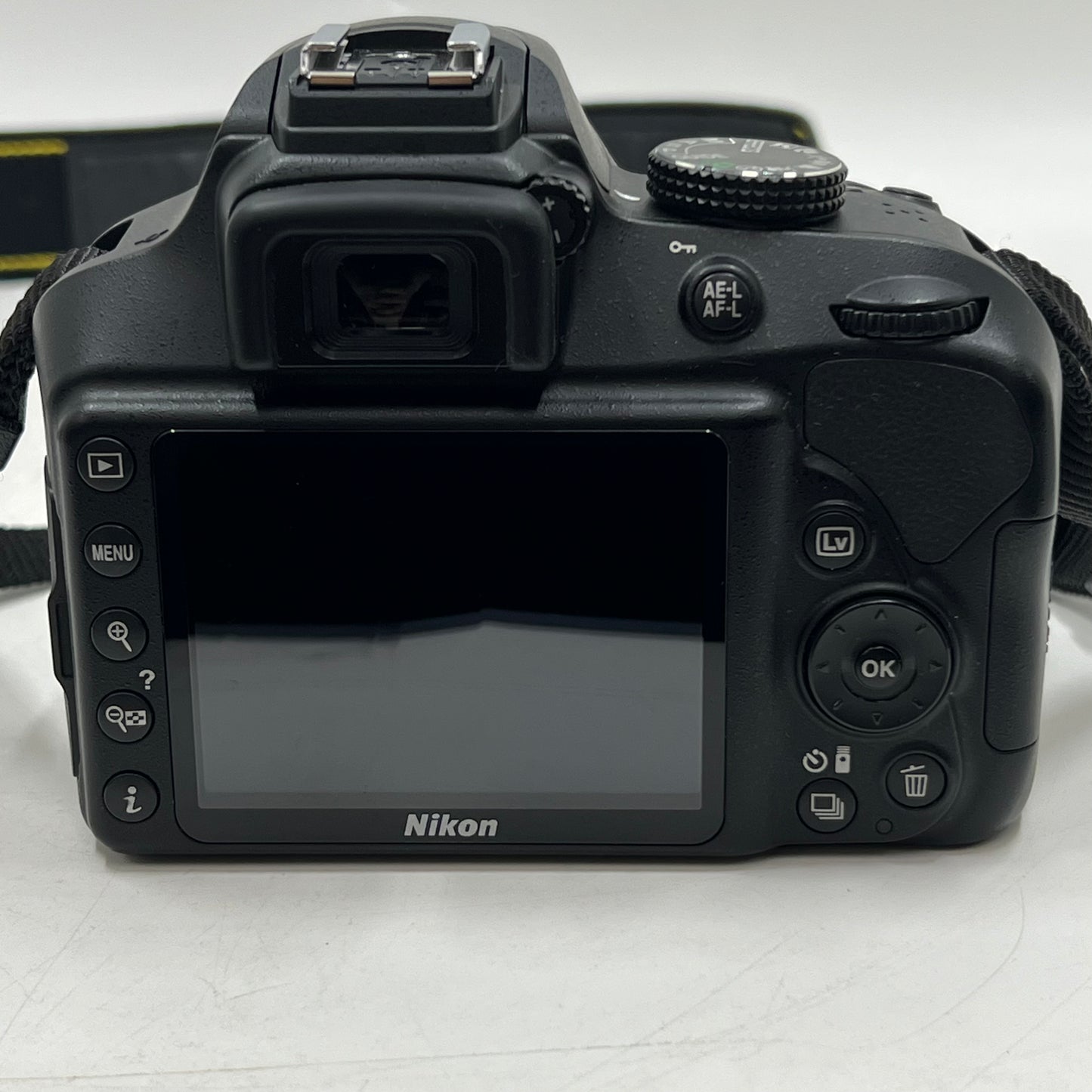 Nikon D3400 24.2MP DSLR Camera 968 Shutter Count