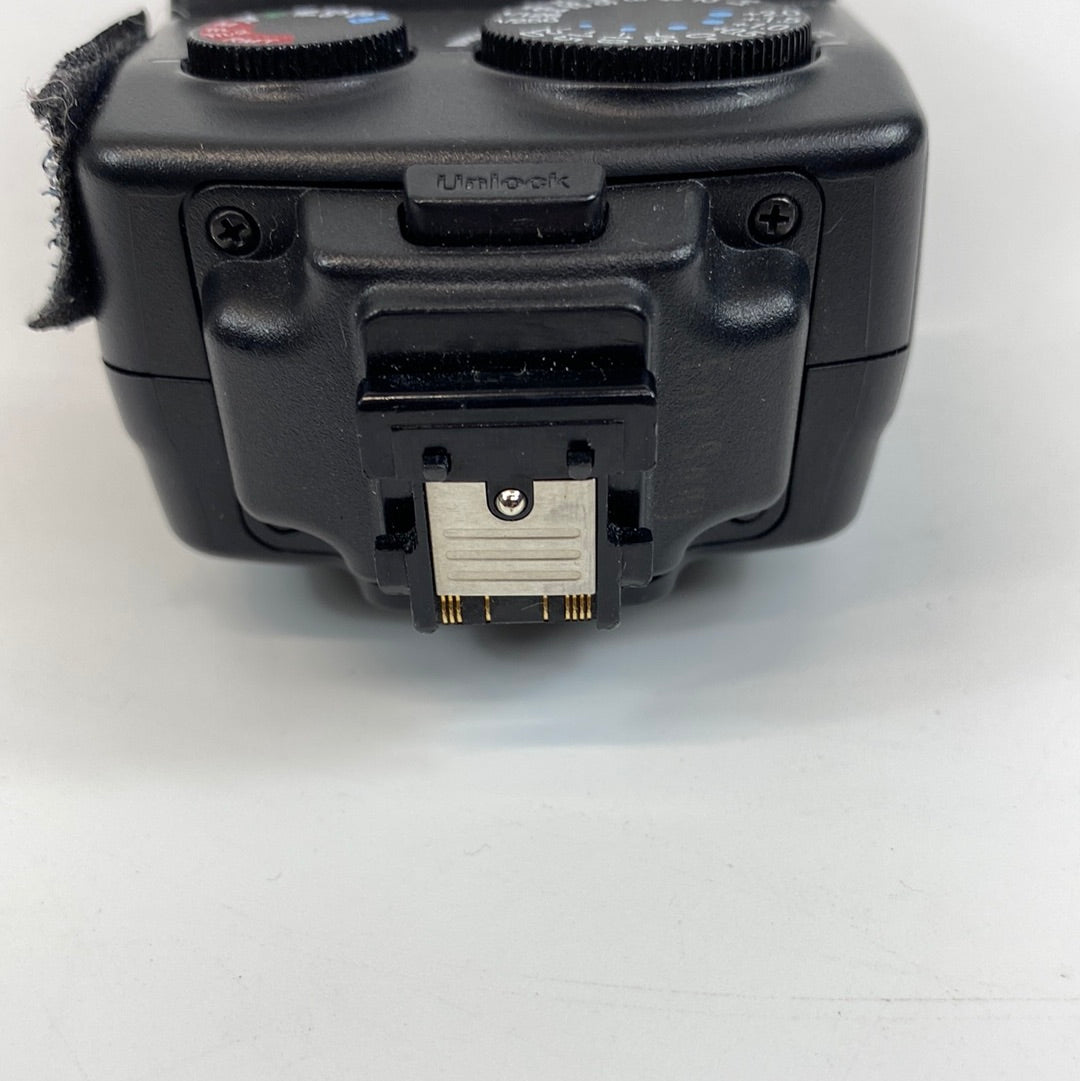 Nissin i40 Speedlite Flash For Sony E Mount Cameras