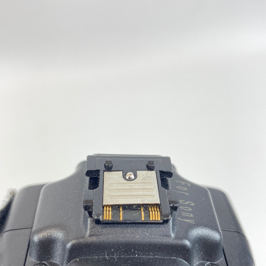 Nissin i40 Speedlite Flash For Sony E Mount Cameras