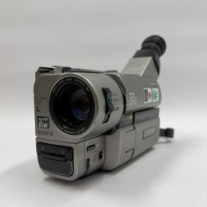Sony Handycam Vision Cassette Video Camcorder CCD-TRV65 Camera Only