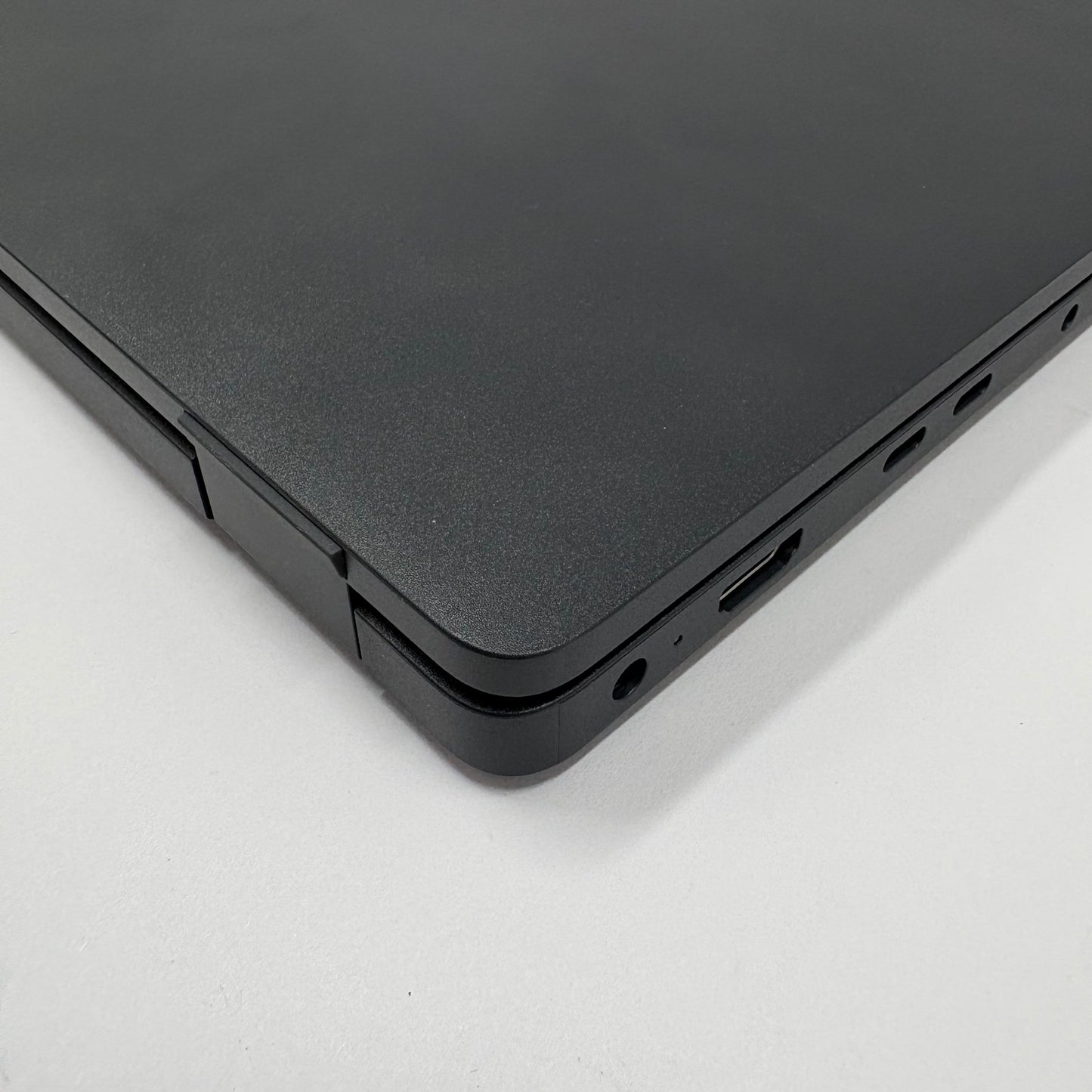 Dell Pro 14 PC14255 14" Ryzen 5 PRO 215 3.2GHz 32GB RAM 256GB SSD