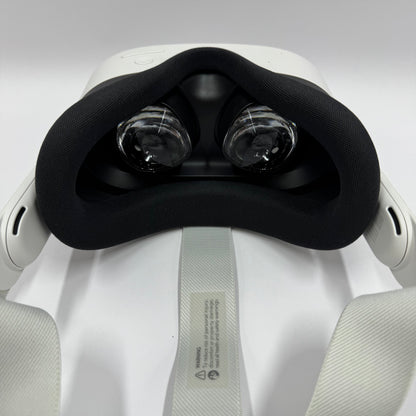 Meta Quest 3S 128GB Standalone All-in-One VR Headset P97