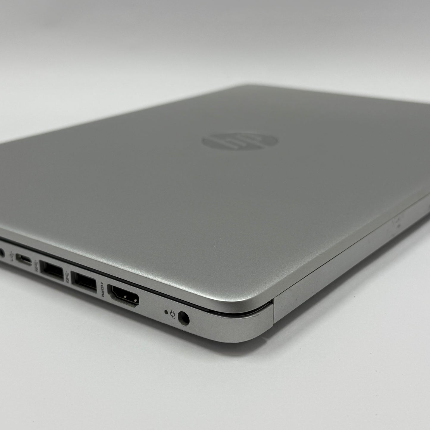 HP Laptop 14-DQ0053NR 14" Pentium Silver N5030 1.1GHz 4GB RAM 128GB SSD