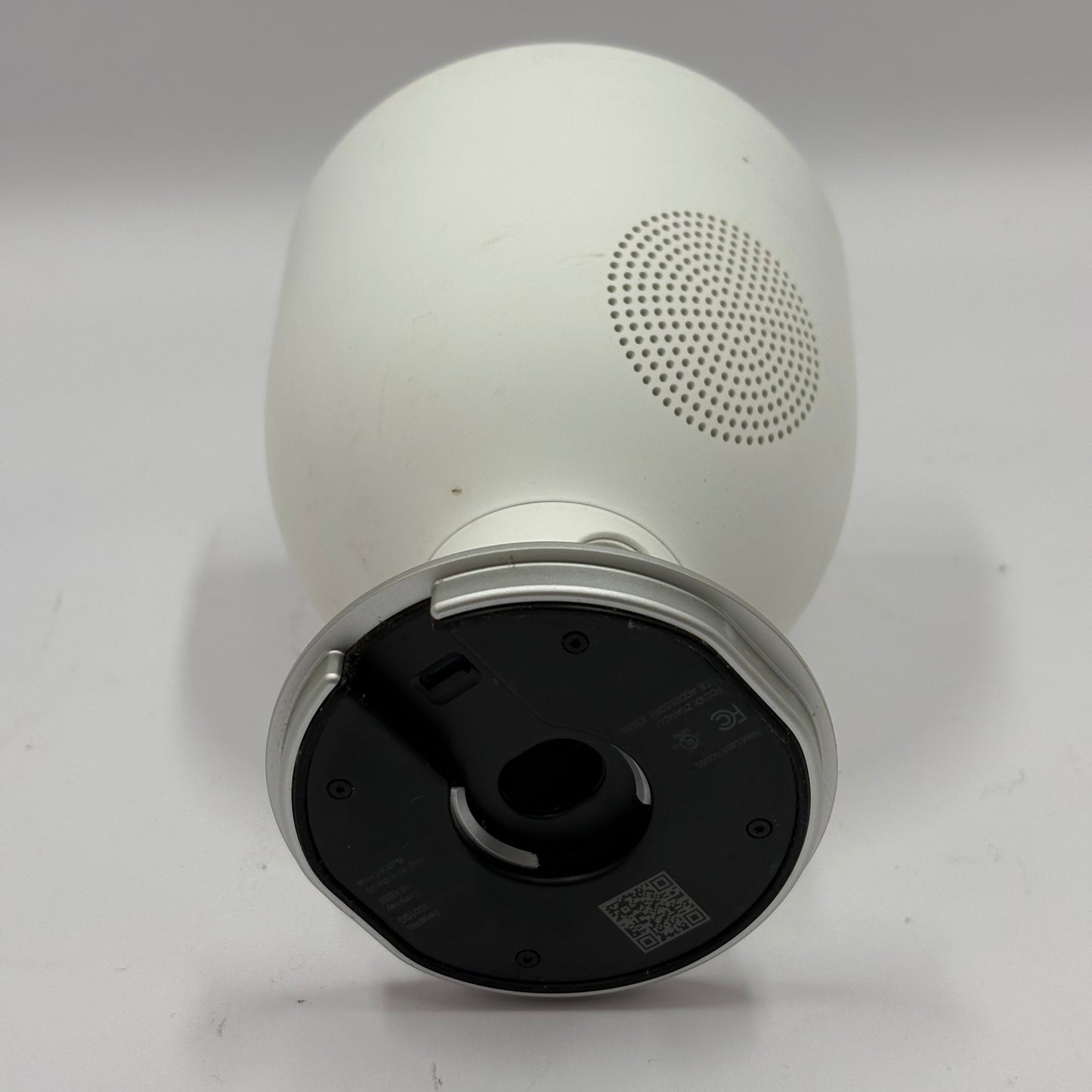 Google Nest Labs Cam IQ Outdoor Security Camera A0055 with Power Adapter