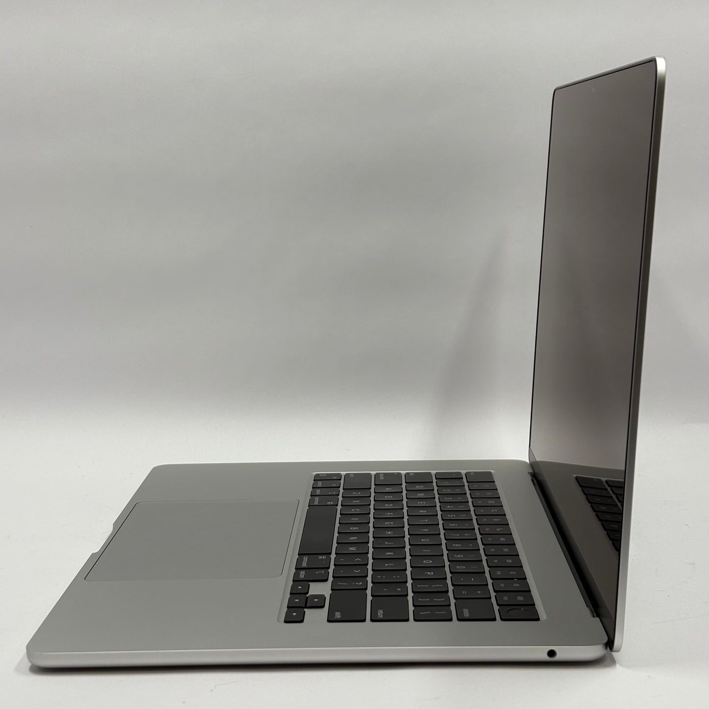 2024 Apple MacBook Air 15" M3 10C GPU 4.0GHz 24GB RAM 1TB SSD A3114